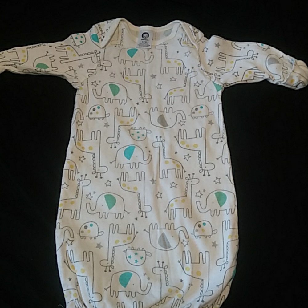 Gerber sleeper 0-6 months
